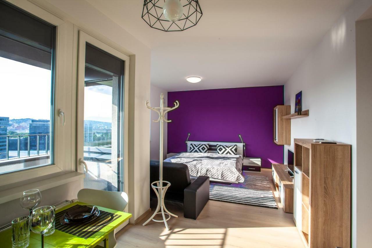 Air-Conditioned City View Apartment 24H Check-In Bratislava Eksteriør bilde
