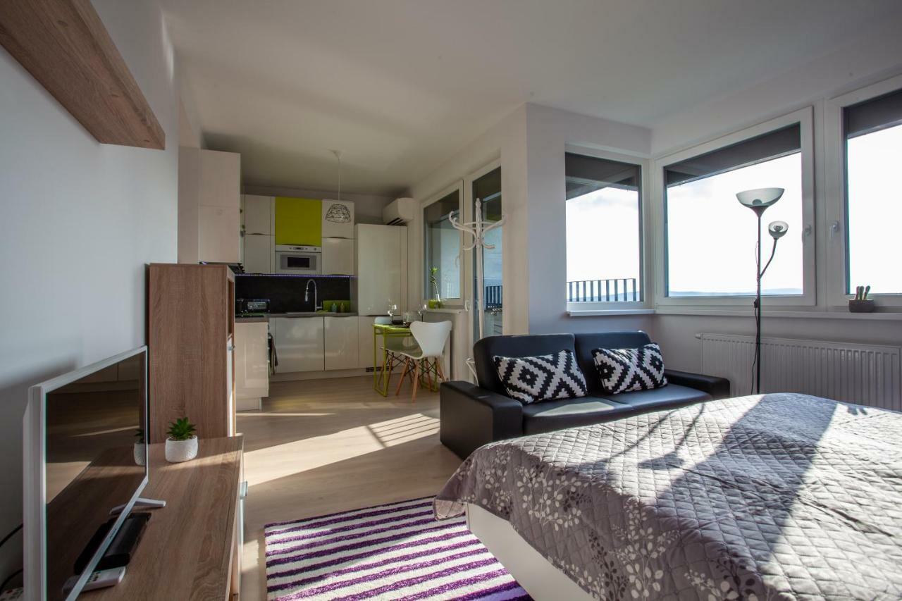 Air-Conditioned City View Apartment 24H Check-In Bratislava Eksteriør bilde