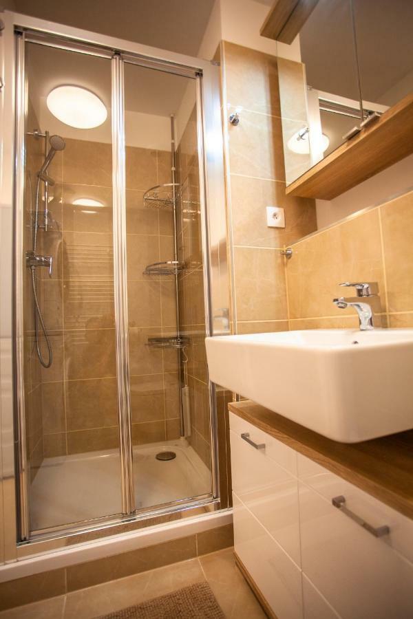 Air-Conditioned City View Apartment 24H Check-In Bratislava Eksteriør bilde