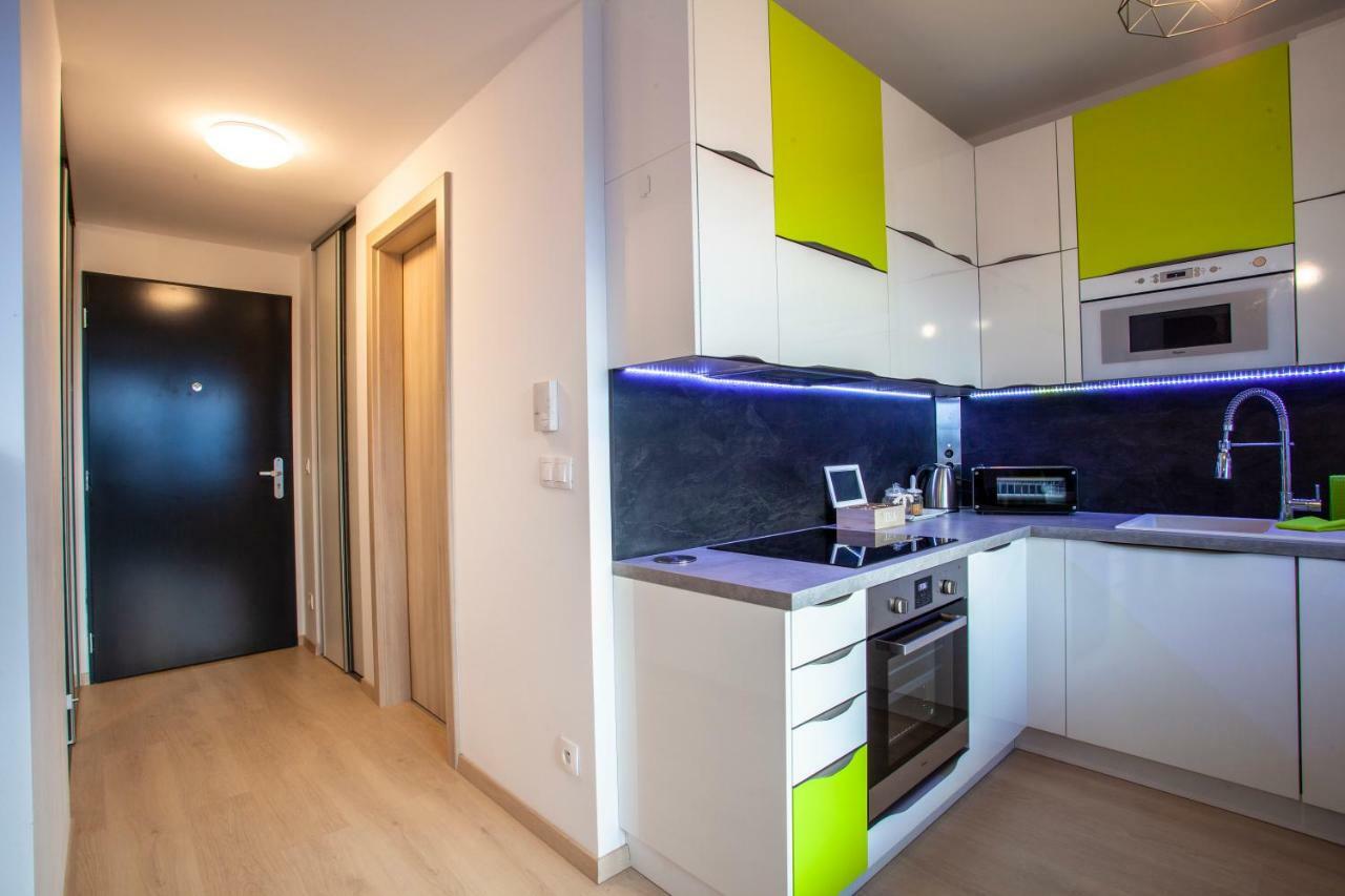 Air-Conditioned City View Apartment 24H Check-In Bratislava Eksteriør bilde